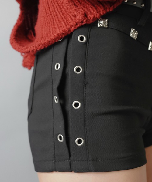 SPINNS（スピンズ）の「ハトメスタッズがアクセント★ストレッチショートパンツ/2サイズ展開（その他パンツ・レディース・ブラック・ONESIZE/M/S）」の8枚目の写真
