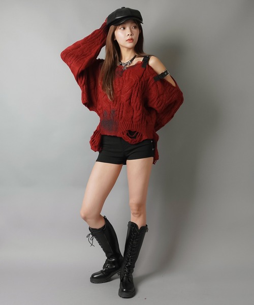 SPINNS（スピンズ）の「ハトメスタッズがアクセント★ストレッチショートパンツ/2サイズ展開（その他パンツ・レディース・ブラック・ONESIZE/M/S）」の3枚目の写真