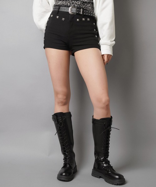 SPINNS（スピンズ）の「ハトメスタッズがアクセント★ストレッチショートパンツ/2サイズ展開（その他パンツ・レディース・ブラック・ONESIZE/M/S）」の15枚目の写真