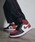 JORDAN BRAND�i�W���[�_���u�����h�j�́u�G�A �W���[�_�� 1 MID SE �����Y�V���[�Y / Air Jordan 1 Mid SE Men's Shoes HV4091-006 Black�i�X�j�[�J�[�j�v�b�u���b�N