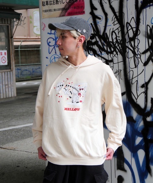 MELLOW(メロー)の「GOT DUMPED HOODIE(パーカー・メンズ・ピンク/ホワイト/ブルー/ブラック・M/L/XL)」の2枚目の写真