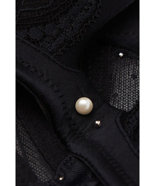 Intimissimi（インティミッシミ）の「La Vie en Rose Monica プッシュアップブラ（ブラジャー・レディース・ブラック/バーガンディー・70B/75B/75C）」の7枚目の写真