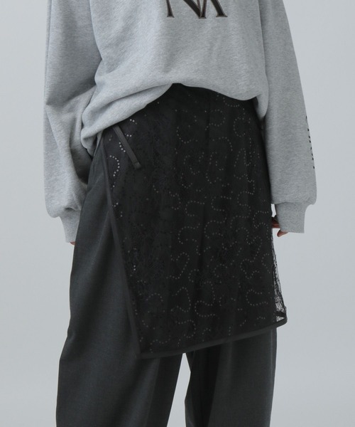 LEPSIM（レプシィム）の「アソートスパンコールスカーフ　598287（ストール/ショール・レディース・ブラック/ベージュ・ONE SIZE）」の5枚目の写真