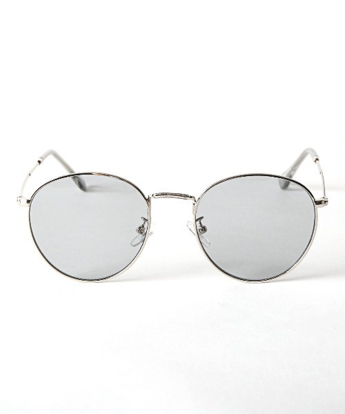 LUXSTYLE(ラグスタイル)の「UVカットメタルボストンサングラス(サングラス・レディース・ライトピンク/ライトベージュ/グリーン系その他/ブルー系その他/ライトグレー・FREE)」の7枚目の写真