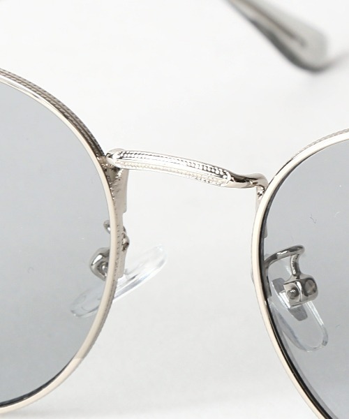 LUXSTYLE(ラグスタイル)の「UVカットメタルボストンサングラス(サングラス・レディース・ライトピンク/ライトベージュ/グリーン系その他/ブルー系その他/ライトグレー・FREE)」の9枚目の写真