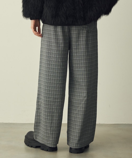 Shoowtime(ショウタイム)の「Check One-Tuck Wide Slacks / チェック1タックワイドスラックス(スラックス・メンズ・ブラック系/ブラウン系・X-LARGE/MEDIUM/LARGE)」の17枚目の写真