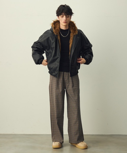 Shoowtime(ショウタイム)の「Check One-Tuck Wide Slacks / チェック1タックワイドスラックス(スラックス・メンズ・ブラック系/ブラウン系・X-LARGE/MEDIUM/LARGE)」の8枚目の写真