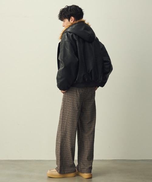 Shoowtime(ショウタイム)の「Check One-Tuck Wide Slacks / チェック1タックワイドスラックス(スラックス・メンズ・ブラック系/ブラウン系・X-LARGE/MEDIUM/LARGE)」の11枚目の写真