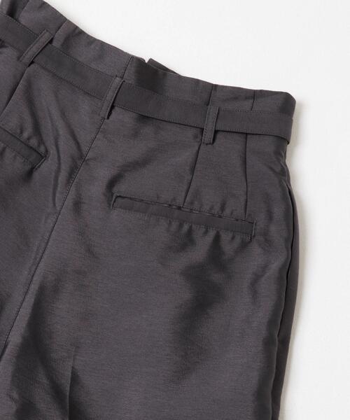 URBAN RESEARCH ROSSO WOMEN（アーバンリサーチ　ロッソ）の「ハイウエストベルト付きテーパードパンツ（その他パンツ・レディース・ブラック/グレー・38/36）」の13枚目の写真