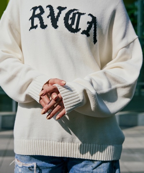 RVCA(ルーカ)の「RVCA レディース BIG RVCA KNIT セーター 【2025年秋冬モデル】 @autumn/ルーカロゴニット(ニット/セーター・レディース・オフホワイト/ブラック・SMALL/MEDIUM)」の5枚目の写真
