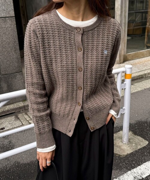 フレディエミュ（fredy emue）/FR刺繍ケーブル柄ニットカーディガン セール】FR刺繍ケーブル柄ニットカーディガン（ニット/セーター