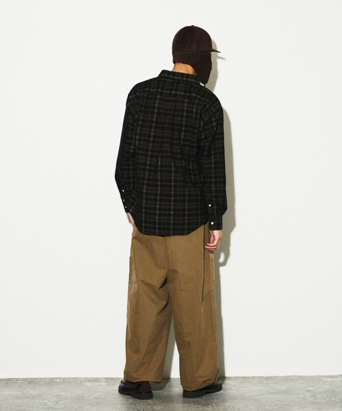 JOURNAL STANDARD（ジャーナルスタンダード）の「エアー フォーム カーゴ パンツ（カーゴパンツ・メンズ・ブラック/チャコールグレー/ブラウン系その他・MEDIUM/LARGE）」の4枚目の写真