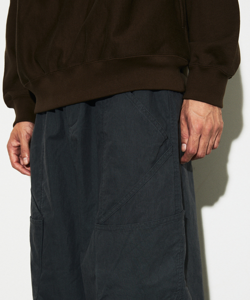 JOURNAL STANDARD（ジャーナルスタンダード）の「エアー フォーム カーゴ パンツ（カーゴパンツ・メンズ・ブラック/チャコールグレー/ブラウン系その他・MEDIUM/LARGE）」の16枚目の写真