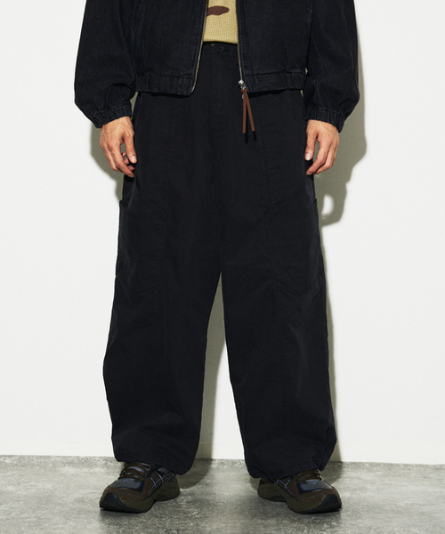 JOURNAL STANDARD（ジャーナルスタンダード）の「エアー フォーム カーゴ パンツ（カーゴパンツ・メンズ・ブラック/チャコールグレー/ブラウン系その他・MEDIUM/LARGE）」の22枚目の写真