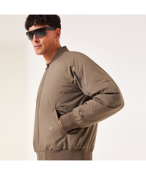 OAKLEY（オークリー）の「オークリー ENHANCE MIL INSULATION JKT 2.7/ブルゾン/ジャケット/MENS/メンズ/撥水/防風/OAKLEY（ブルゾン・メンズ・ブラウン/ダークグレー・M/L/XL/S）」の2枚目の写真