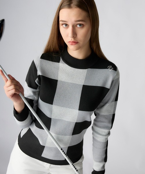 marie claire(マリ・クレール)の「【marie claire:マリ.クレール】レディースチェック柄モックネックセーター ゴルフ(ニット/セーター・レディース・ベージュ/ブラック/グレー・X-LARGE/XX-LARGE/MEDIUM/LARGE)」の2枚目の写真