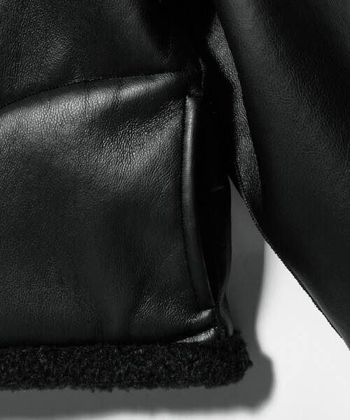 VACHEMENT（ヴァシュモン）の「＜VACHEMENT＞レザーライク ボア コンビ ジャケット（その他アウター・レディース・ブラック・FREE）」の5枚目の写真