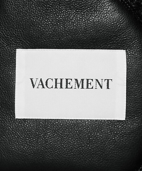 VACHEMENT（ヴァシュモン）の「＜VACHEMENT＞レザーライク ボア コンビ ジャケット（その他アウター・レディース・ブラック・FREE）」の8枚目の写真