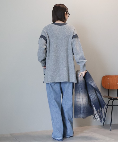 AMERICAN HOLIC(アメリカンホリック)の「バイカラーニットプルオーバー【WEB限定カラー有り】(ニット/セーター・レディース・杢グレー/グレイッシュベージュ/ブラック/グレー系その他・L/M)」の7枚目の写真