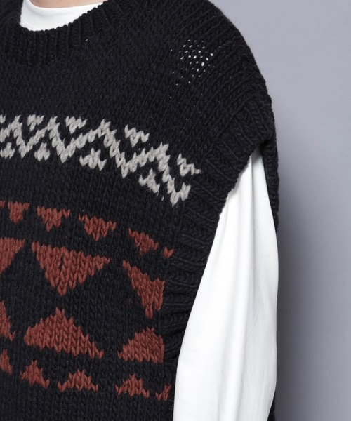 NANO universe（ナノユニバース）の「ペルー産ハンドニットベスト（ベスト・メンズ・ホワイト/ブラック/モカ・M/L）」の6枚目の写真