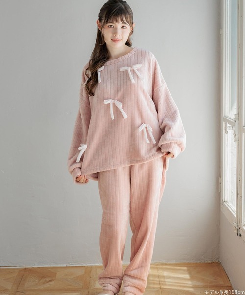 fran de lingerie(フランデランジェリー)の「もこもこ ルームウェア パジャマ 冬 レディース あったか モコモコ 着る毛布「メモリーフリース」(ルームウェア/パジャマ・レディース・ホワイト系その他/ダークグレー/ピンク系その他2・M-L)」の12枚目の写真