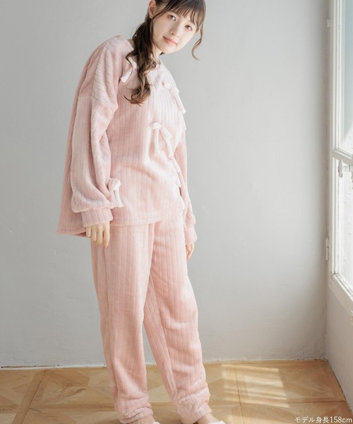fran de lingerie(フランデランジェリー)の「もこもこ ルームウェア パジャマ 冬 レディース あったか モコモコ 着る毛布「メモリーフリース」(ルームウェア/パジャマ・レディース・ホワイト系その他/ダークグレー/ピンク系その他2・M-L)」の14枚目の写真