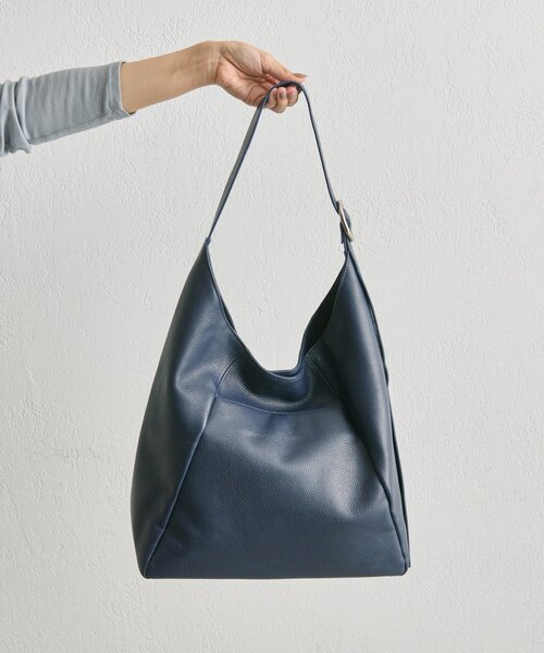 ear PAPILLONNER（イアパピヨネ）の「《本革/A4サイズ対応》ロングベルトショルダーバッグ（ショルダーバッグ・レディース・ライトグレー/ネイビー・FREE）」の22枚目の写真