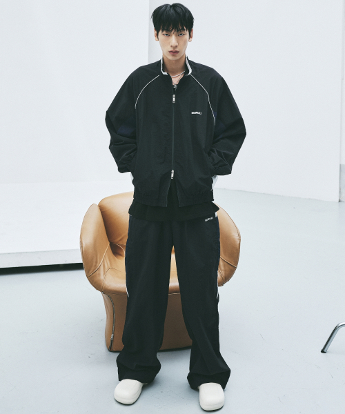 NICK&NICOLE(ニックアンドニコール)の「PIPING TRACKSUIT PANTS_BLACK(スウェットパンツ・レディース・その他・FREE)」の4枚目の写真