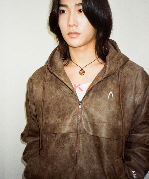 AAKAM(アーカム)の「Leather Puffer Jacket (Brown)(ダウンジャケット/コート・レディース・その他・1/2)」の7枚目の写真