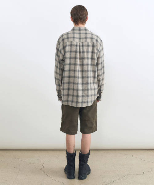 INSILENCE（インサイロンス）の「ガーメントダイ バermuda ショーツ ブラウン（その他パンツ・レディース・その他・SMALL/MEDIUM/LARGE）」の3枚目の写真
