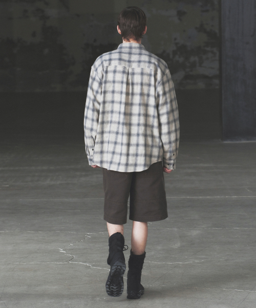INSILENCE（インサイロンス）の「ガーメントダイ バermuda ショーツ ブラウン（その他パンツ・レディース・その他・SMALL/MEDIUM/LARGE）」の5枚目の写真