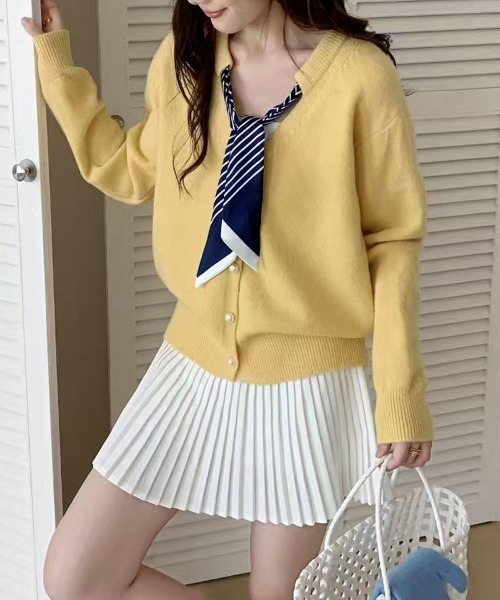 Miniministore(ミニミニストア)の「ボウタイニットトップス きれいめ 秋冬服(ニット/セーター・レディース・レッド/イエロー/ホワイト/ブラック・FREE)」の3枚目の写真