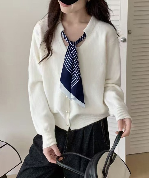 Miniministore(ミニミニストア)の「ボウタイニットトップス きれいめ 秋冬服(ニット/セーター・レディース・レッド/イエロー/ホワイト/ブラック・FREE)」の5枚目の写真