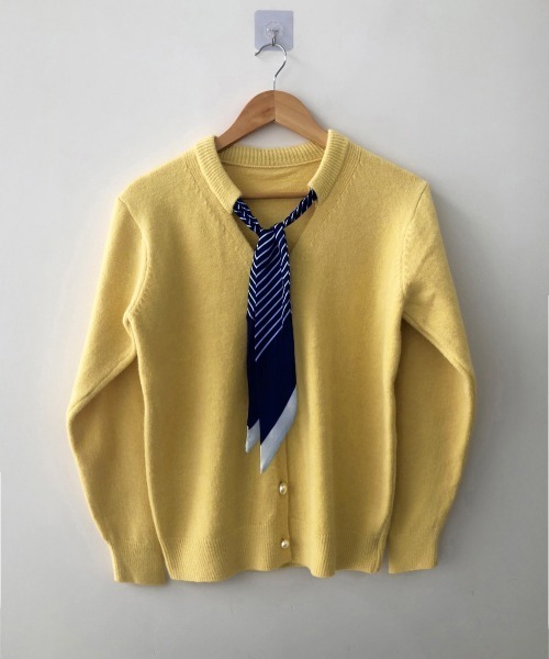 Miniministore(ミニミニストア)の「ボウタイニットトップス きれいめ 秋冬服(ニット/セーター・レディース・レッド/イエロー/ホワイト/ブラック・FREE)」の14枚目の写真