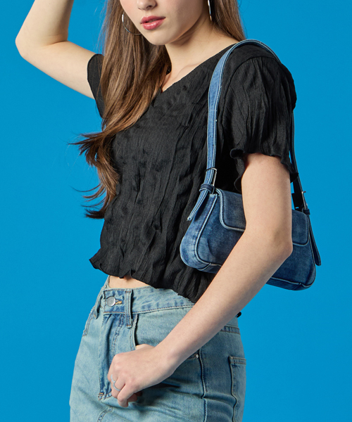 KOLEAT（コレット）の「夏クーリングマモンVネッククロップ無地半袖Tシャツ[ブラック]（Tシャツ/カットソー・レディース・その他・FREE）」の4枚目の写真