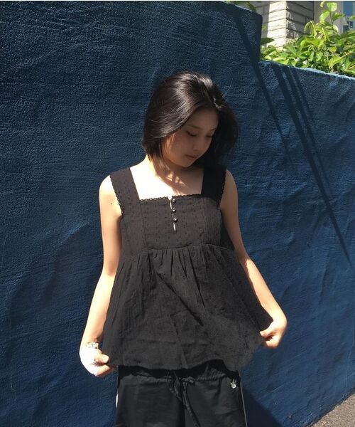 HANE（ハネ）の「フリルフレアスリーブレス_Milk（Tシャツ/カットソー・レディース・その他・SMALL/MEDIUM）」の4枚目の写真