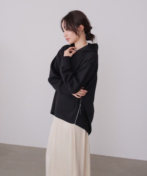 Bou Jeloud(ブージュルード)の「シルキーダンボールコクーンパーカー(パーカー・レディース・ブラック/オフホワイト/グレー・FREE)」の12枚目の写真