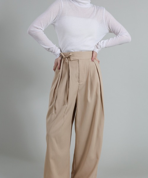 select MOCA Et（セレクトモカエト）の「【Et】Two-Tuck Ribbon Straight Pants（スラックス・レディース・ブラック/ベージュ・LARGE/MEDIUM）」の10枚目の写真