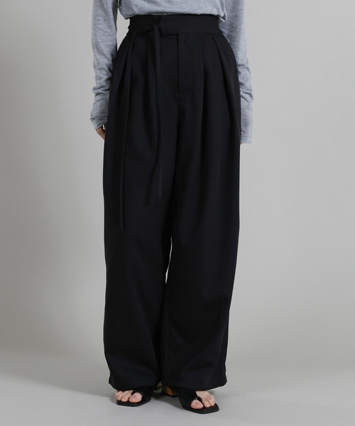 select MOCA Et（セレクトモカエト）の「【Et】Two-Tuck Ribbon Straight Pants（スラックス・レディース・ブラック/ベージュ・LARGE/MEDIUM）」の19枚目の写真