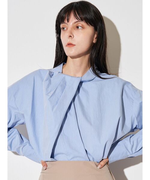 ELENDEEK（エレンディーク）の「ツイストギャザーブラウス（シャツ/ブラウス・レディース・オフホワイト/ブルー/ピンク・FREE）」の3枚目の写真