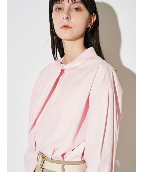 ELENDEEK（エレンディーク）の「ツイストギャザーブラウス（シャツ/ブラウス・レディース・オフホワイト/ブルー/ピンク・FREE）」の18枚目の写真