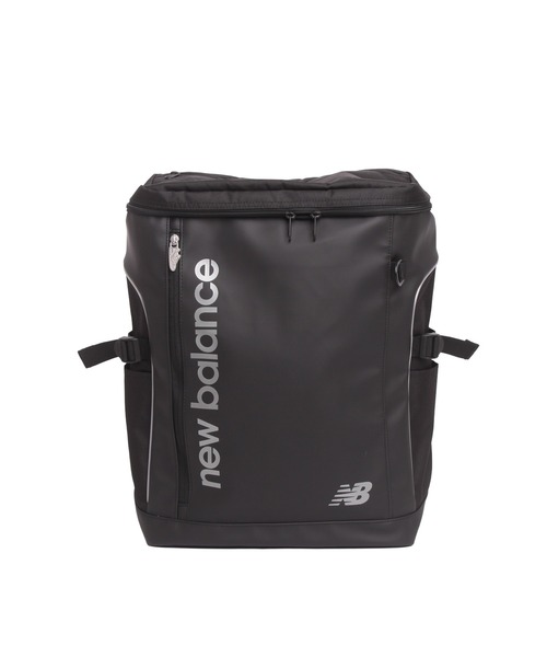 NEW BALANCE(ニューバランス)の「32L 撥水 PUレザー ボックスリュック(バックパック/リュック・メンズ・ブラック/ブラック×ホワイト/ブルー/グレー/パープル・FREE)」の4枚目の写真