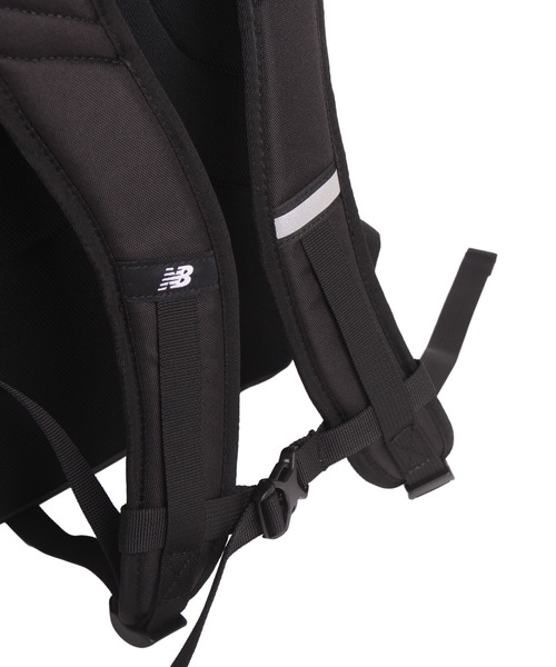NEW BALANCE(ニューバランス)の「32L 撥水 PUレザー ボックスリュック(バックパック/リュック・メンズ・ブラック/ブラック×ホワイト/ブルー/グレー/パープル・FREE)」の12枚目の写真