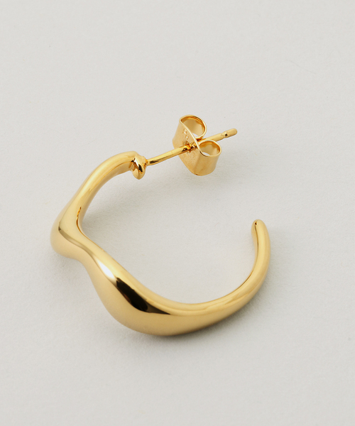 PHILIPPE AUDIBERT（フィリップ オーディベール）の「【PHILIPPE AUDIBERT】Elrose earring brass g（ピアス（両耳用）・レディース・ゴールド・FREE）」の5枚目の写真