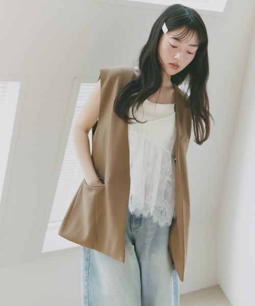 Freesia by andme(フリージアバイアンドミー)の「バックリボンレースキャミソールビスチェ(キャミソール・レディース・ブラック/オフホワイト・FREE)」の10枚目の写真