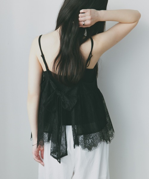 Freesia by andme(フリージアバイアンドミー)の「バックリボンレースキャミソールビスチェ(キャミソール・レディース・ブラック/オフホワイト・FREE)」の13枚目の写真
