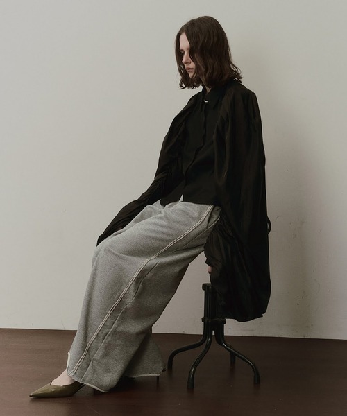 LA BELLE ETUDE（ラベルエチュード）の「WING SLEEVE BLⅡ（シャツ/ブラウス・レディース・ブラック/ホワイト・FREE）」の11枚目の写真