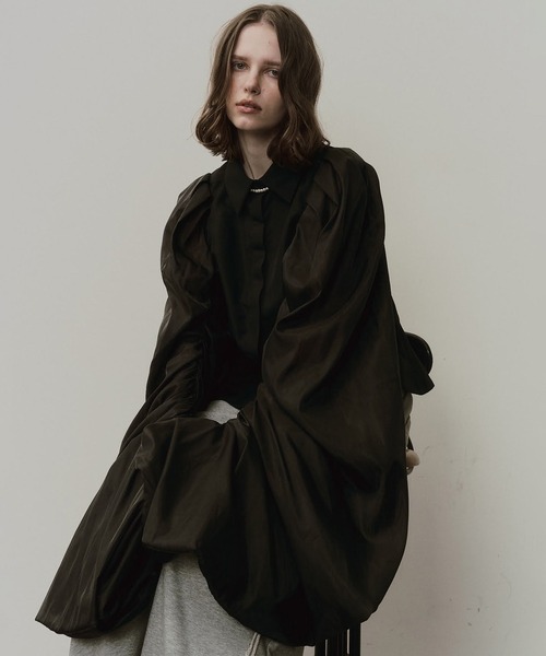 LA BELLE ETUDE（ラベルエチュード）の「WING SLEEVE BLⅡ（シャツ/ブラウス・レディース・ブラック/ホワイト・FREE）」の13枚目の写真