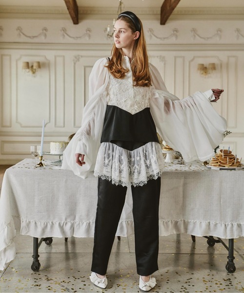 LA BELLE ETUDE（ラベルエチュード）の「WING SLEEVE BLⅡ（シャツ/ブラウス・レディース・ブラック/ホワイト・FREE）」の17枚目の写真