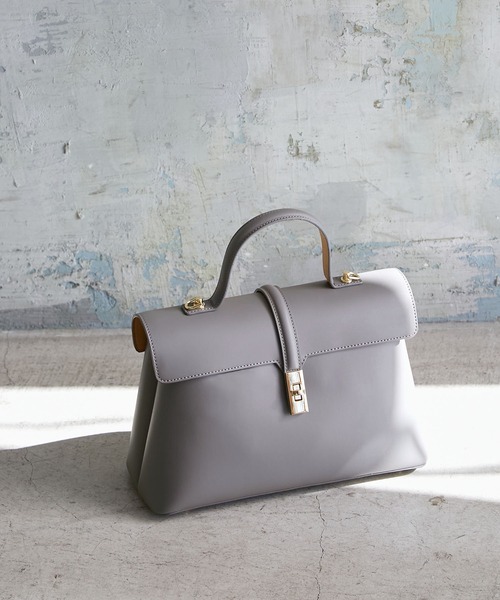 VIS（ビス）の「【新色追加】【軽量】ひねり金具ワンハンドルバッグ/2WAY（ハンドバッグ・レディース・ブラック系その他/グレー系その他/ベージュ/キャメル/ブラック・FREE）」の6枚目の写真